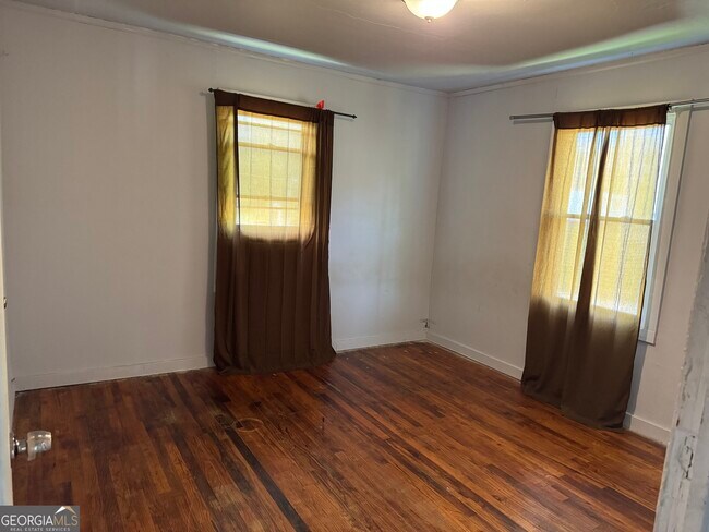 Foto del edificio - 41 Hollis Heights