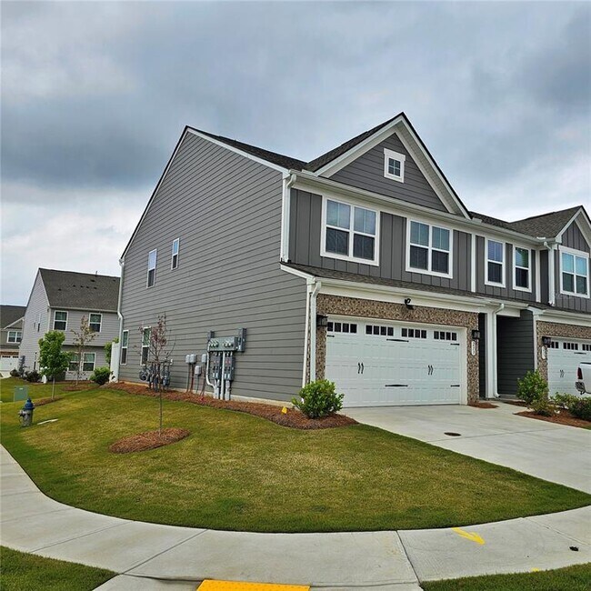 Building Photo - 233 Salt Lk Ln