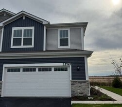 Building Photo - 25747 W Yorkshire Dr