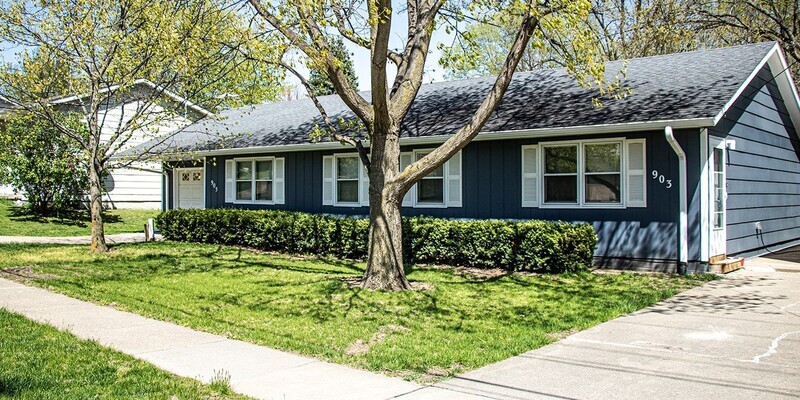 Primary Photo - 903 N Roche St