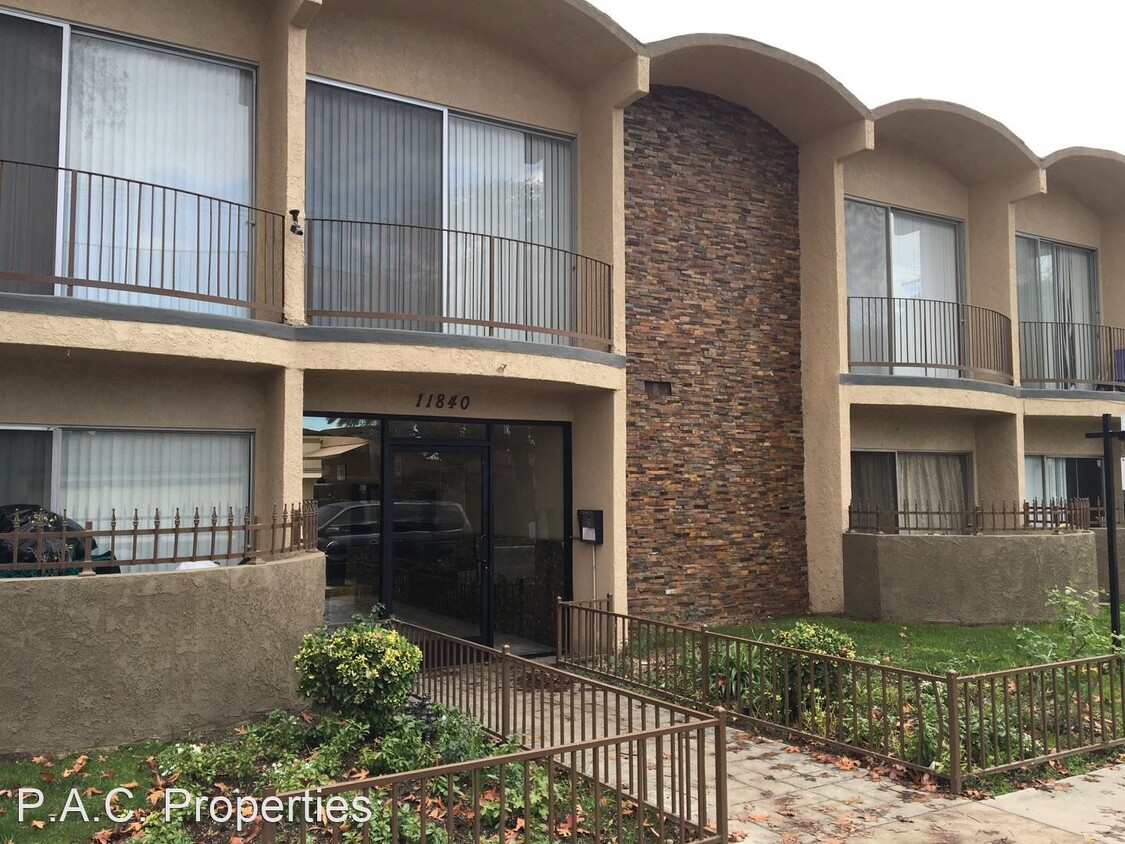 Primary Photo - 1 br, 1 bath Apartment - 11840 Kittridge S...