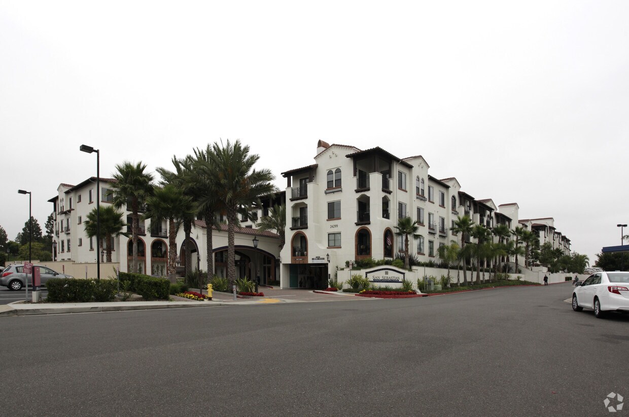 Foto principal - San Sebastian 55+ Active Adult Apartment H...