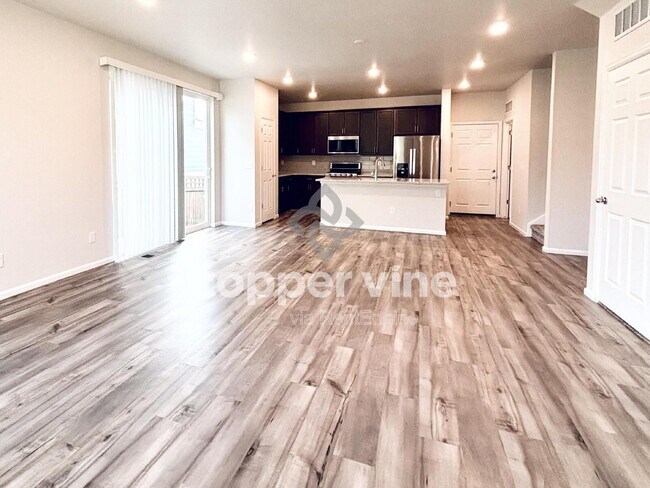 Foto del edificio - 1163 S Walden Ct