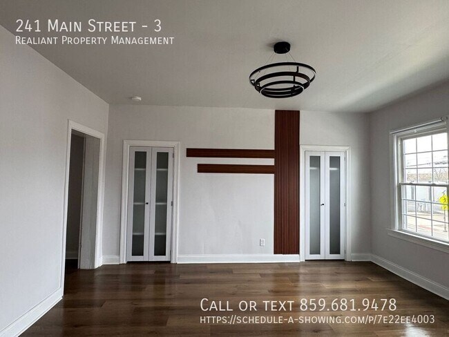 Building Photo - 241 Main St