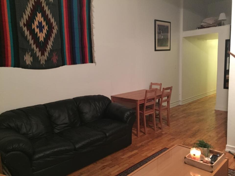Foto principal - 310 E 23rd St