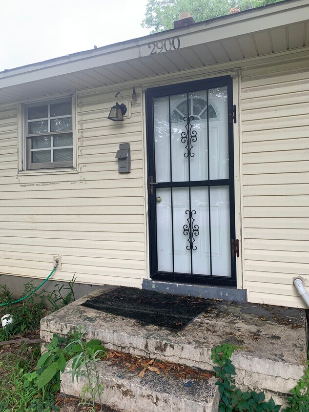 Primary Photo - 2900 Semmes St