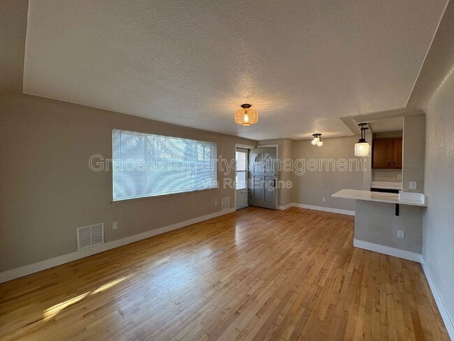 Photo - 1673 S Benton St House