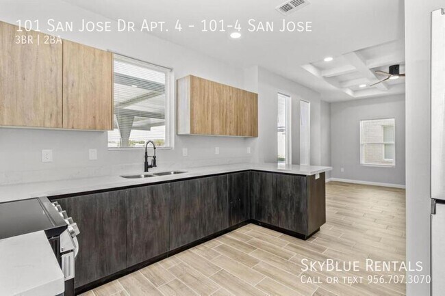 Foto del edificio - 101 San Jose Dr