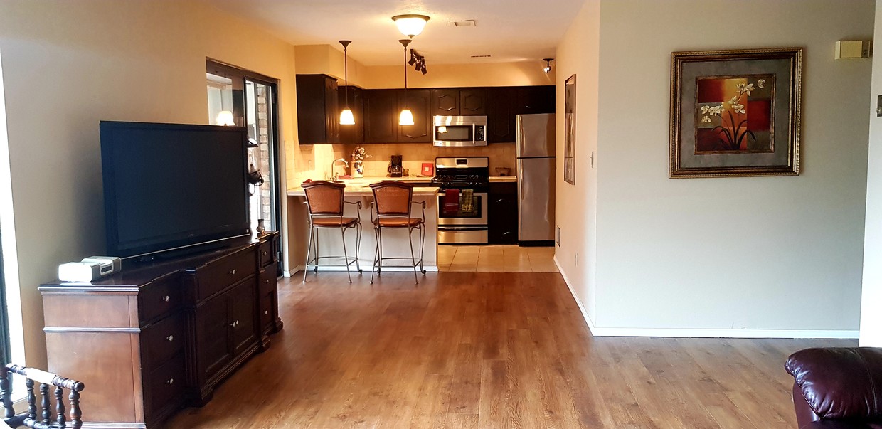 Primary Photo - 2525 NW 62nd St