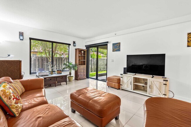 Foto del edificio - 1665 Cabot Ln