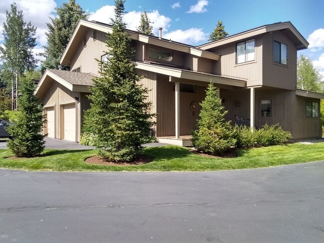 Foto del edificio - 9-10 month Lease -3bd/2.5ba Fully Furnishe...