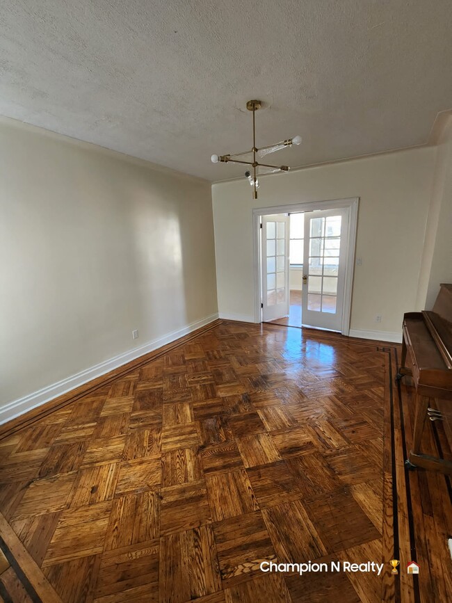 Dining Room - 640 Flatbush Ave