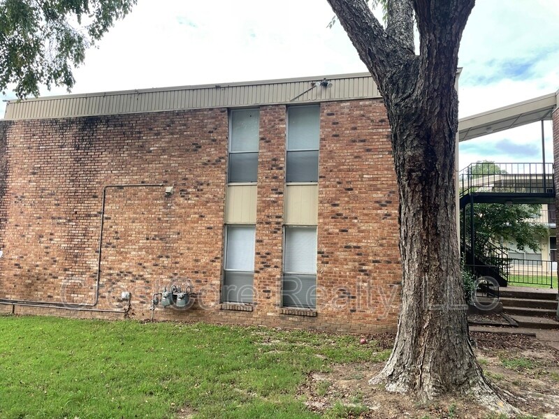 Foto principal - 821 Berclair Rd