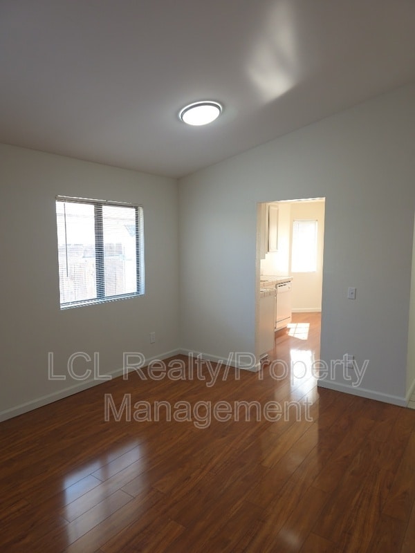 Foto del edificio - 28235 Encino Dr