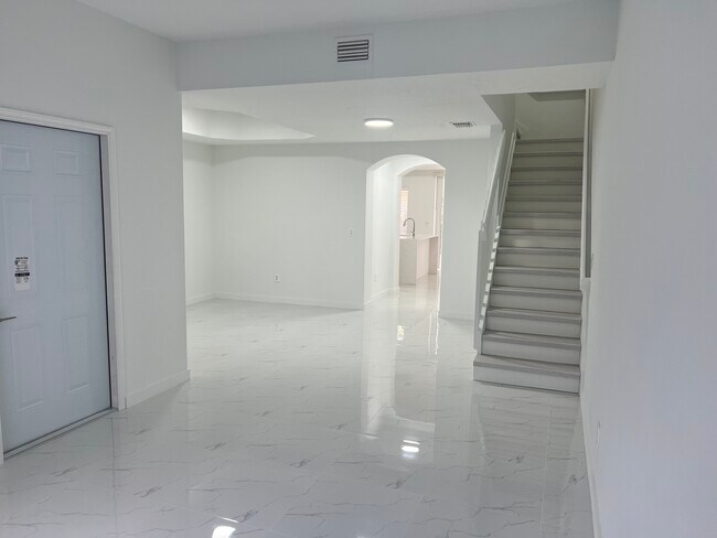 Foto del edificio - 4914 White Mangrove Way E