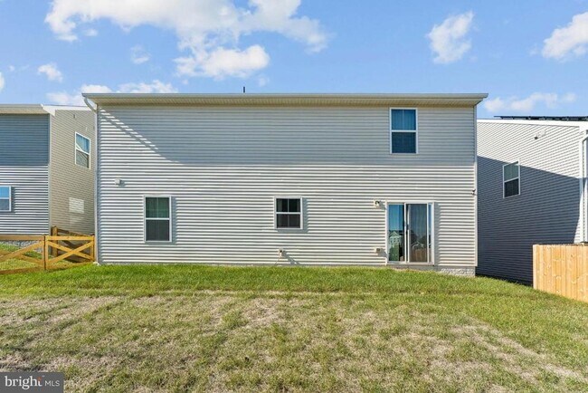 Building Photo - 3113 Clover Ln