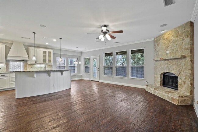 Building Photo - 2108 Serene Ct