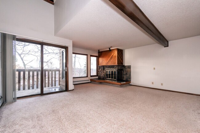 Building Photo - 1430 Bridgeway Street #11