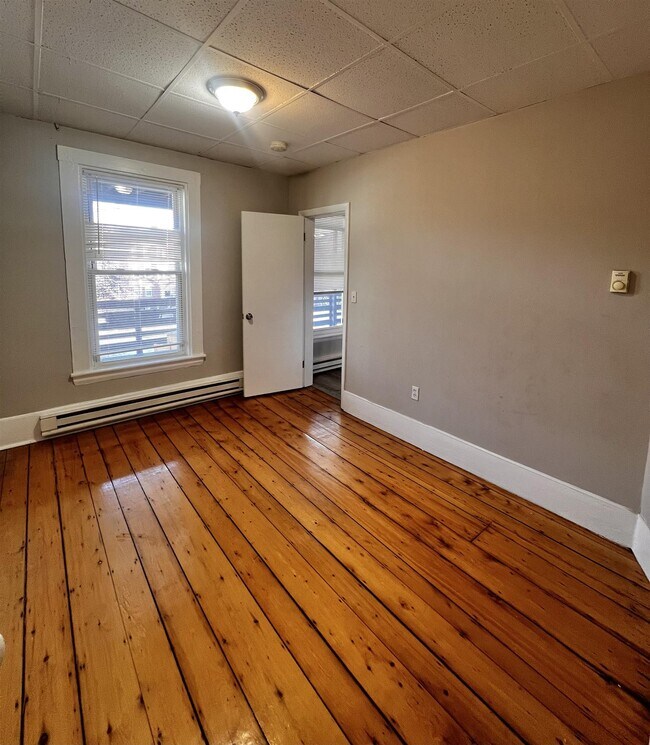 Foto del edificio - 9 School St