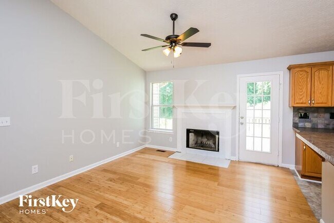 Foto del edificio - 6029 Rose Ct