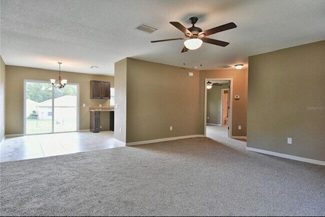 Foto del edificio - Brand New Home In Marion Oaks