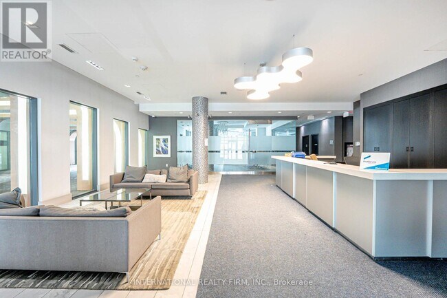 Photo du bâtiment - 525-525 Adelaide St W
