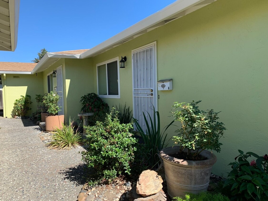 Photo - 4351 Latimer Avenue