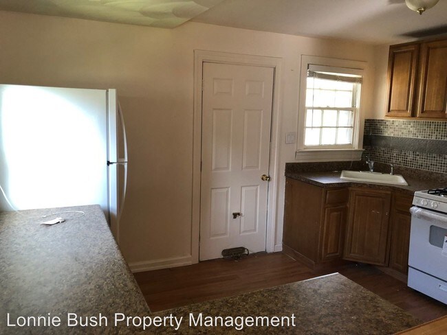 Building Photo - 2 br, 1 bath House - 3224 Killian Ave