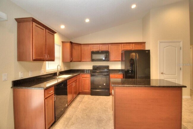 Building Photo - 13 Hemlock Trace Ct