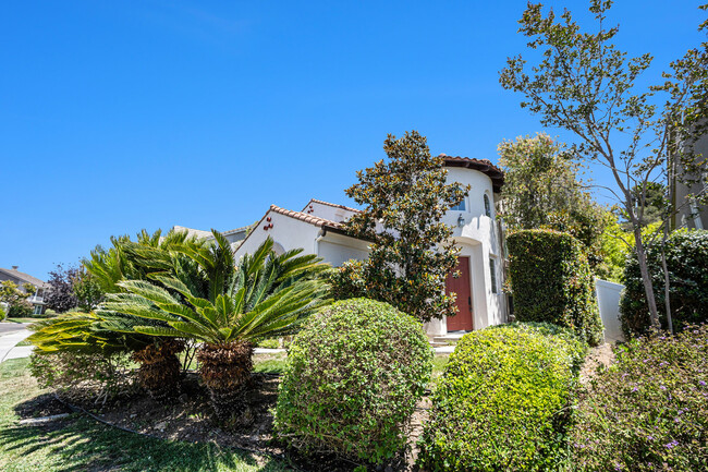 Building Photo - 1617 Windemere Dr