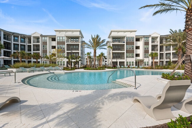 Building Photo - Lunara