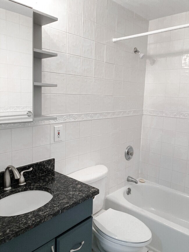 Foto del edificio - 151 King St