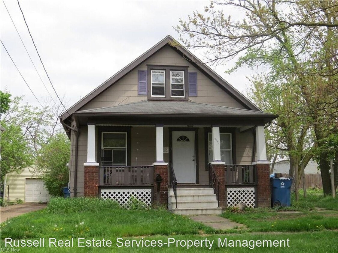 2703 Denver Ave, Lorain, OH 44055 House Rental in Lorain, OH
