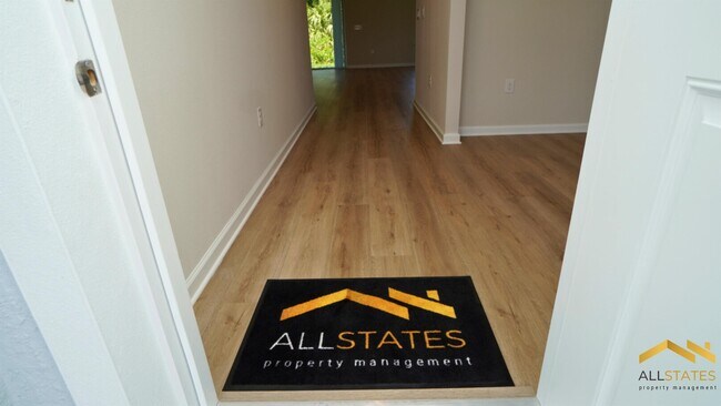 Foto del edificio - 836 Canyon Creek Dr