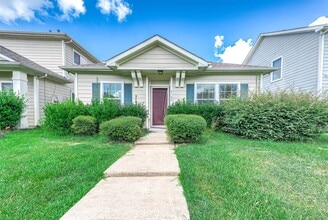 Building Photo - 6162 Settlers Lake Cir E
