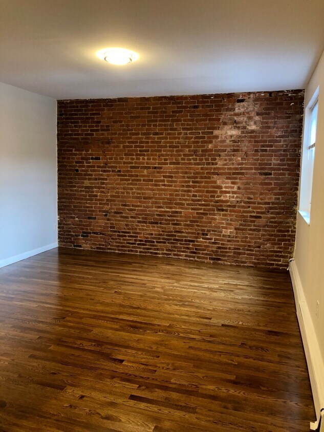 15 Stearns Rd Unit 4, Brookline, MA 02446 Apartments in Brookline, MA