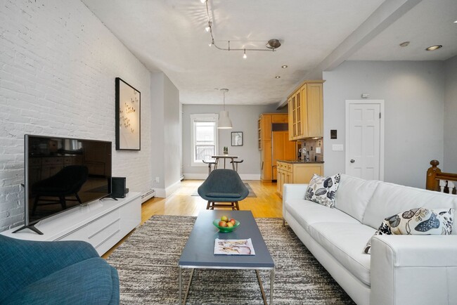 Foto del edificio - 74 W Rutland Square