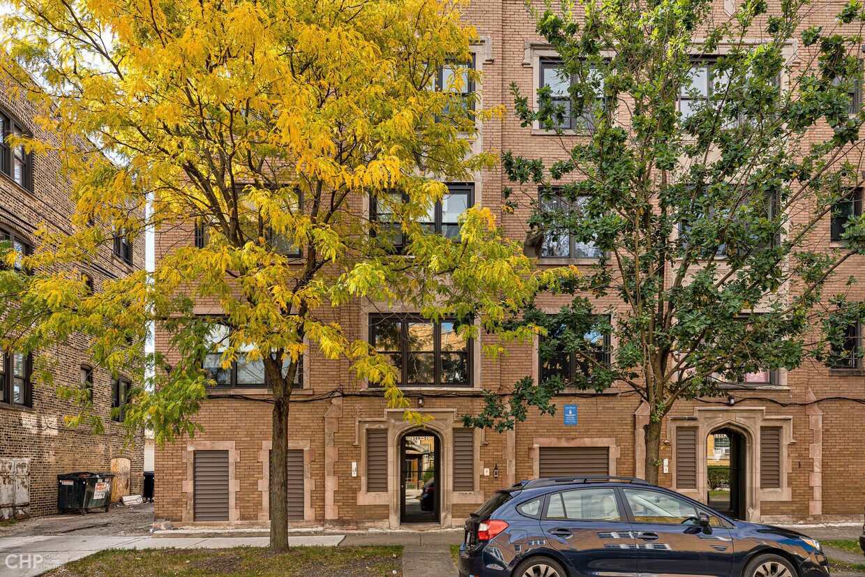Primary Photo - 1349 W 81st St