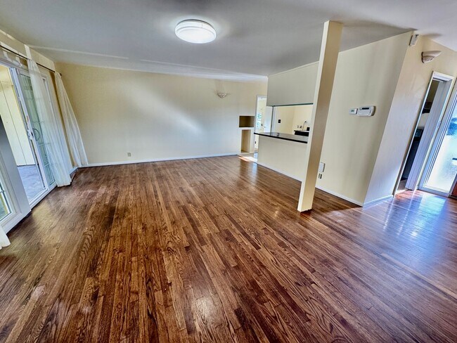 Foto del edificio - 4367 Nelson Dr