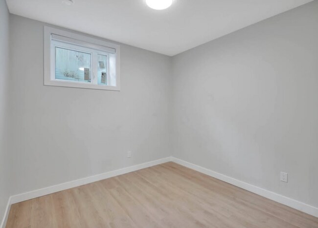 Building Photo - 14405 127 St