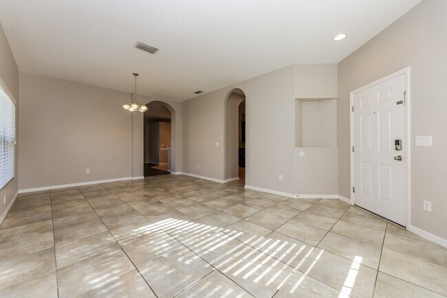 Building Photo - 1510 Mira Lago Cir
