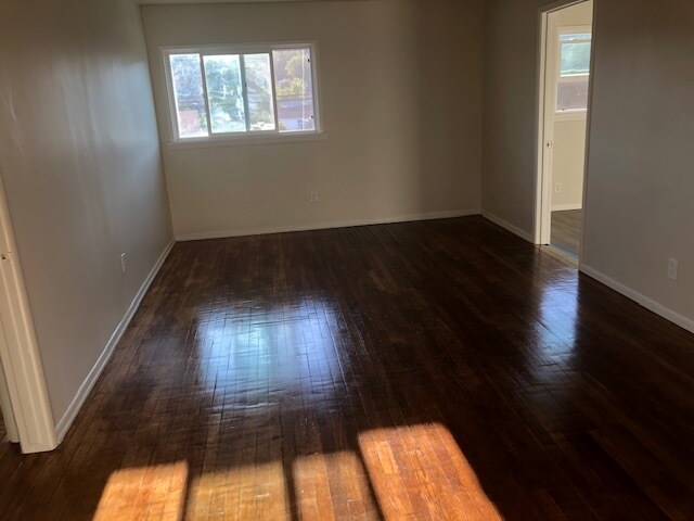 living room - 6728 N Figueroa St