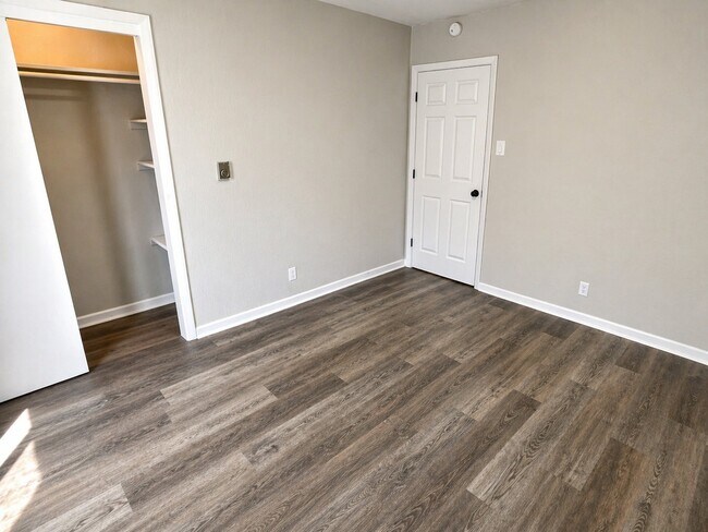 Foto del edificio - 2317 Cedar St