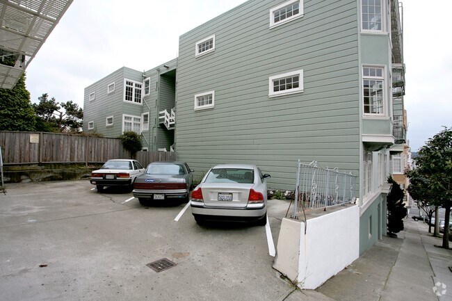 Building Photo - 1335 Union St