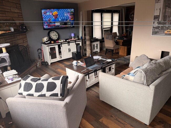 Building Photo - 359 Colvin Ave