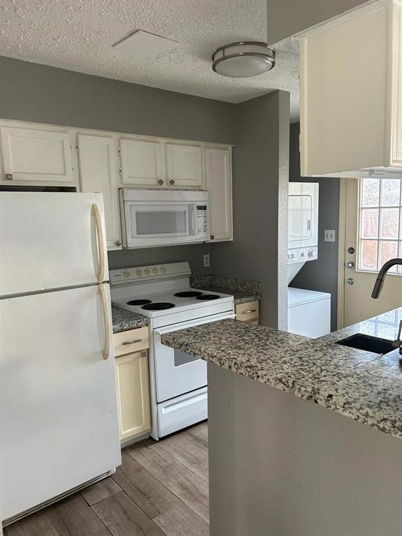 Foto principal - 3100 Jeanetta St