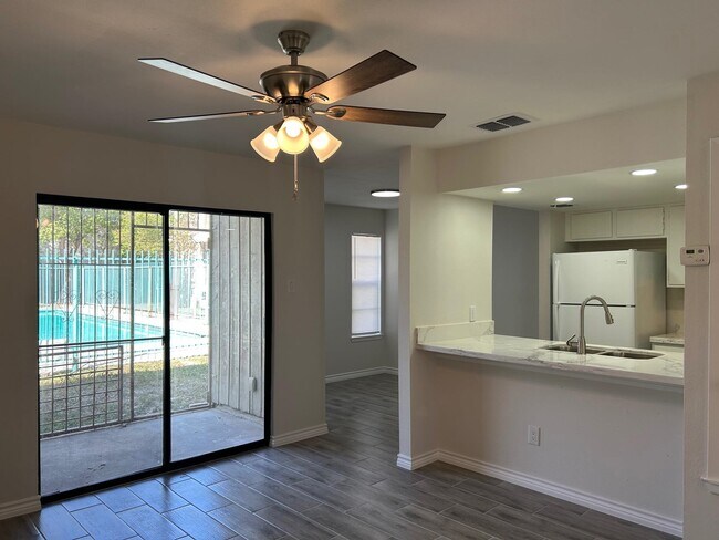 Foto del edificio - 100 Hillside Rd