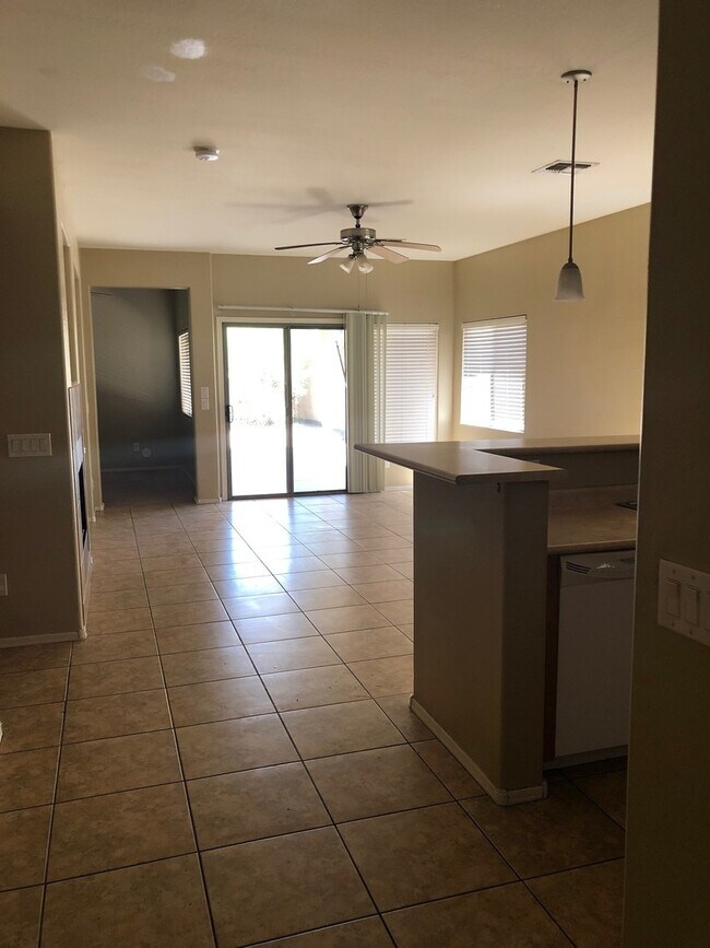 Foto del edificio - Beautiful Single-Level 3 Bedroom, 2 Bathroom Home in Maricopa