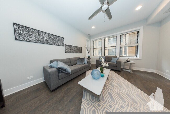 Foto del edificio - 2618 N Rockwell St