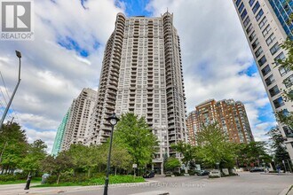 Building Photo - 310 Burnhamthorpe Rd W